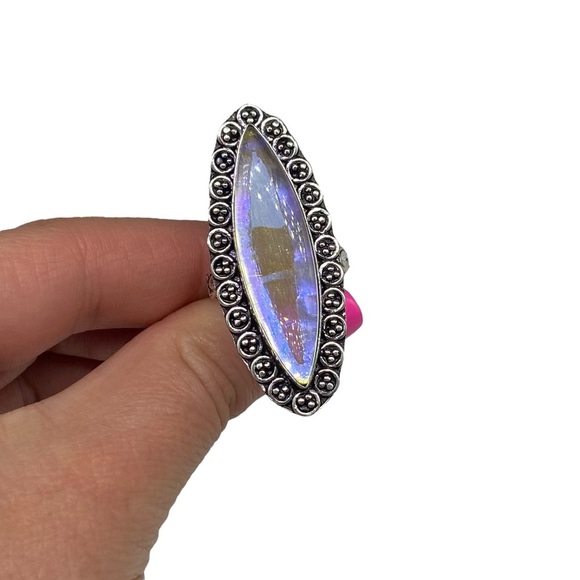 Elegant Silver and Purple Statement Ring - Picture 2 of 9